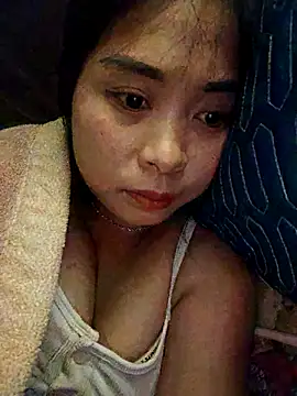 Squirrel-Pear online show from 12-14-25, 07:30