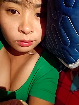 Squirrel-Pear online show from 11-26-25, 10:10