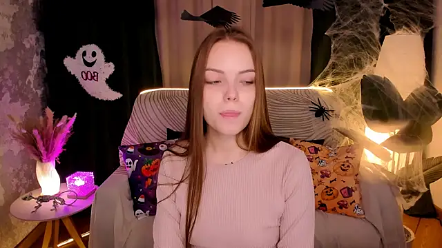 MelissaBell  online show from 10-23-25, 02:21