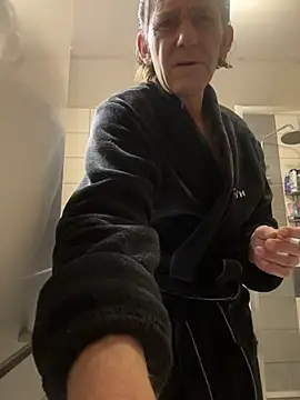 kon77777 online show from 11-28-25, 03:17