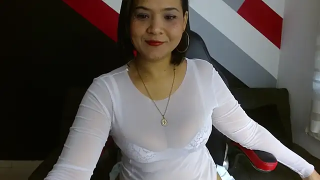 luna merie online show from 11-22-25, 05:45