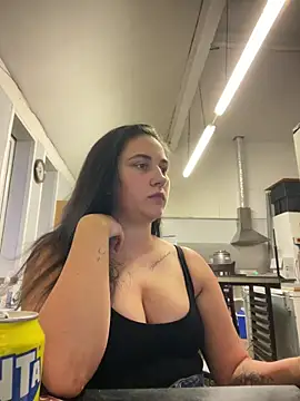 YourFrenchFeliciexo online show from 12-18-25, 04:22