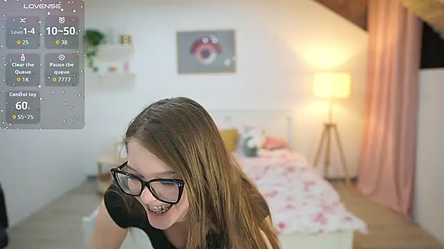 lisa mccoy  online show from 11-21-25, 02:05