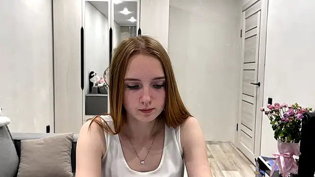 Snapshot of MonoCookie chatting on 10-19-25, 02:20 MonoCookie online show from 10-19-25, 02:20