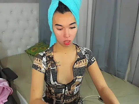 Snapshot of hardcocktwink chatting on 11-22-25, 05:01 hardcocktwink online show from 11-22-25, 05:01