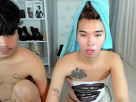 Snapshot of hardcocktwink chatting on 01-11-26, 04:58 hardcocktwink online show from 01-11-26, 04:58