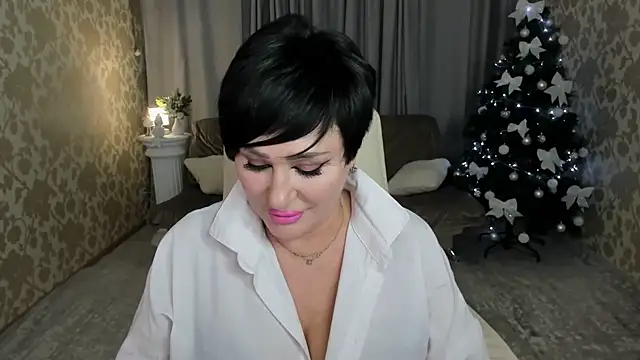 KiraTempt online show from 11-30-25, 11:44