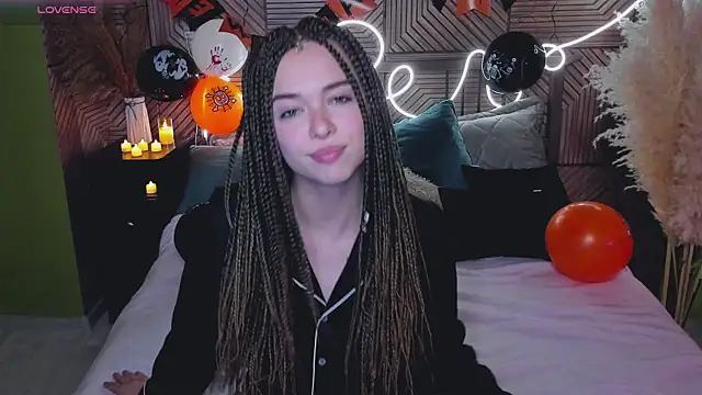  HypeQueen  online show from 10-19-25, 09:39