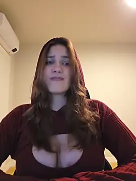 MiaRides19 online show from 07-15-26, 06:04