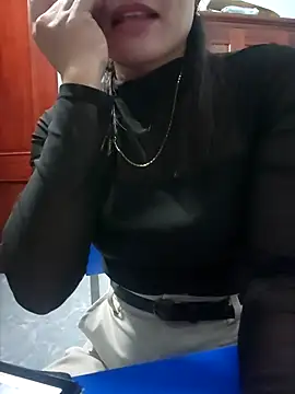 Miube2k online show from 10-31-25, 05:37