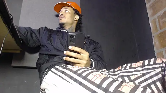 Anaconda larga online show from 02-25-26, 01:22