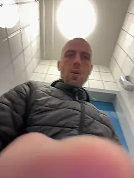 Rotteei1 online show from 10-29-25, 09:30