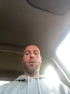 Rotteei1 online show from 12-21-25, 09:55