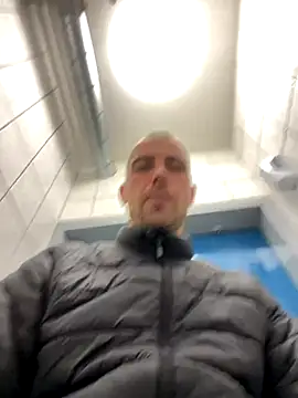 Rotteei1 online show from 11-11-25, 02:56