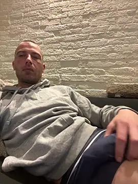 Rotteei1 online show from 03-11-26, 09:36