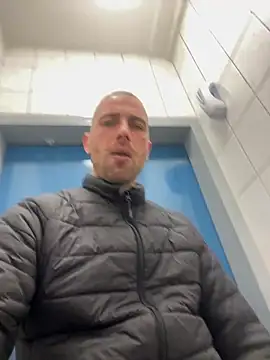 Rotteei1 online show from 11-12-25, 09:35