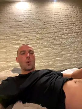 Rotteei1 online show from 11-06-25, 07:07