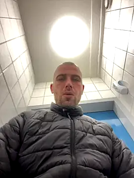 Rotteei1 online show from 11-14-25, 12:31