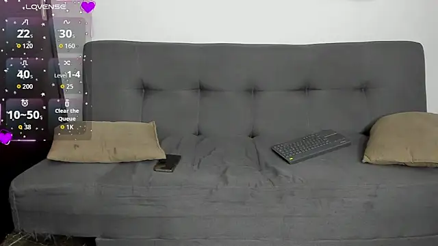 Nikki  uwu online show from 11-07-25, 07:40