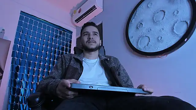 mike 257 online show from 03-10-26, 11:25