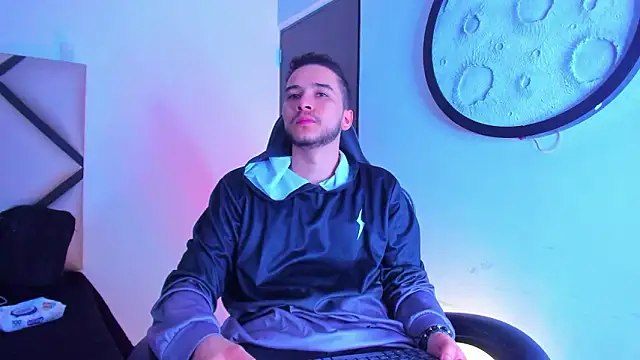 Snapshot of mike_257 chatting on 02-02-26, 11:42 mike 257 online show from 02-02-26, 11:42