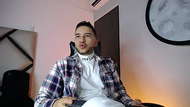 mike 257 online show from 12-04-25, 11:42