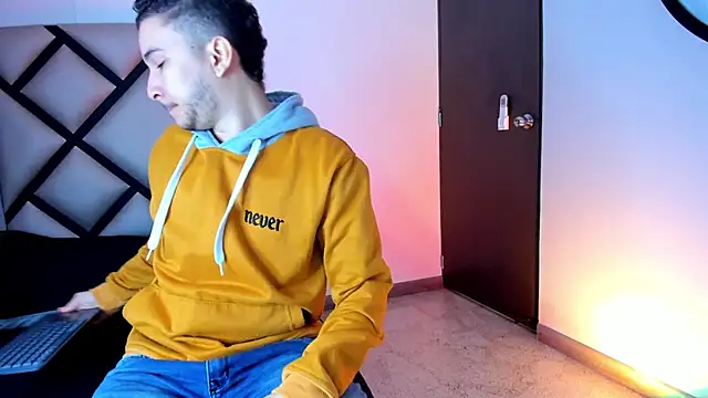 mike 257 online show from 11-27-25, 11:54