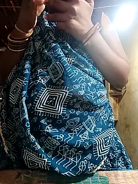 Hot cauple indian online show from 02-18-26, 09:50