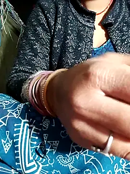 Hot cauple indian online show from 02-21-26, 01:29