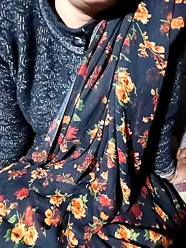 Hot cauple indian online show from 02-08-26, 02:42