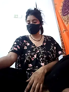 Snapshot of Hot_Angle chatting on 05-07-26, 11:19 Hot Angle online show from 05-07-26, 11:19