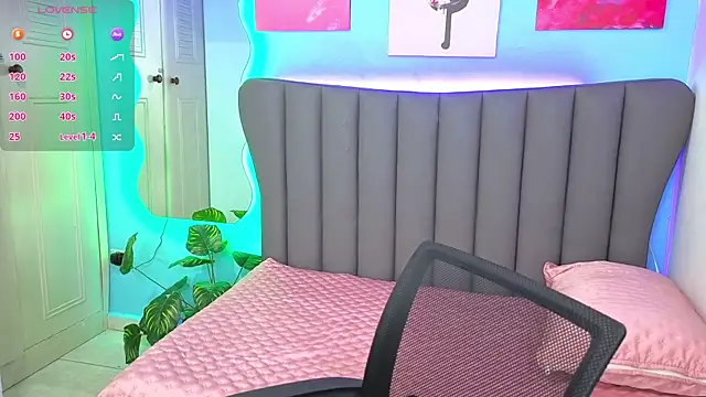 Aria Russo online show from 01-06-26, 02:43