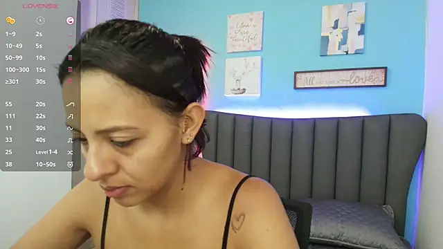 Aria Russo online show from 11-09-25, 02:32