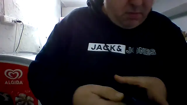 Snapshot of stefistefi8097 chatting on 01-10-26, 05:30 stefistefi8097 online show from 01-10-26, 05:30
