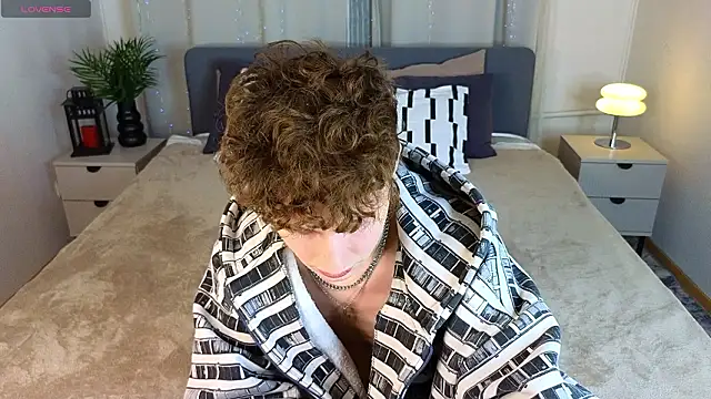 crisp1n online show from 02-18-26, 04:21