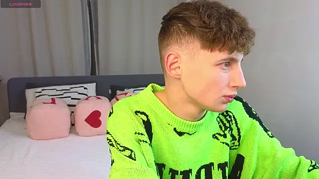 crisp1n online show from 11-26-25, 04:51