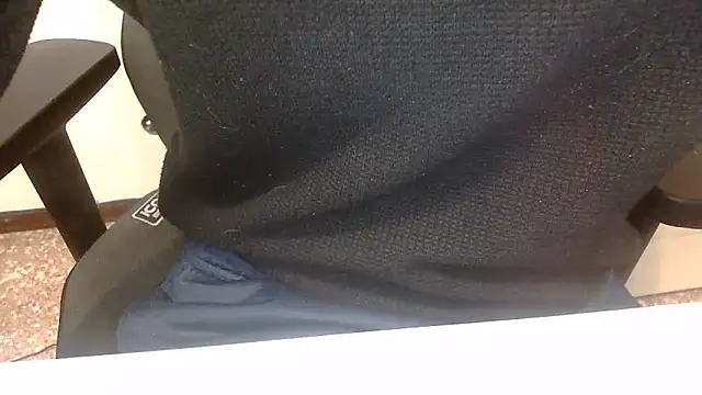 Snapshot of topg84 chatting on 02-10-26, 04:50 topg84 online show from 02-10-26, 04:50