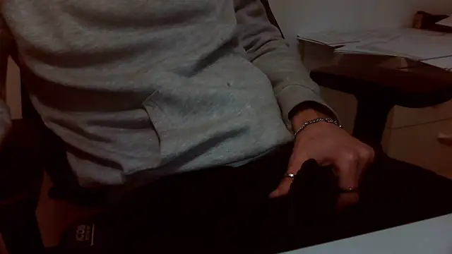 Snapshot of topg84 chatting on 02-02-26, 06:51 topg84 online show from 02-02-26, 06:51