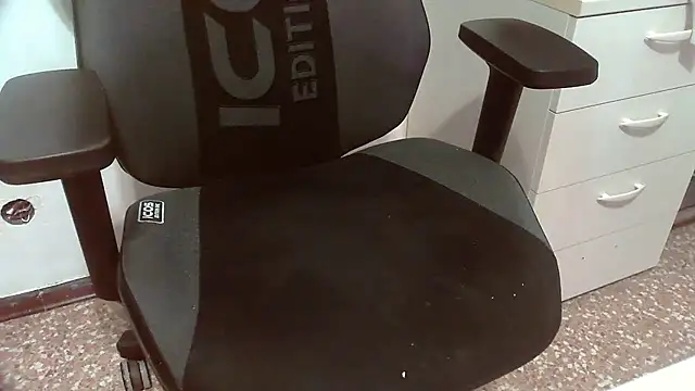 Snapshot of topg84 chatting on 02-07-26, 06:16 topg84 online show from 02-07-26, 06:16