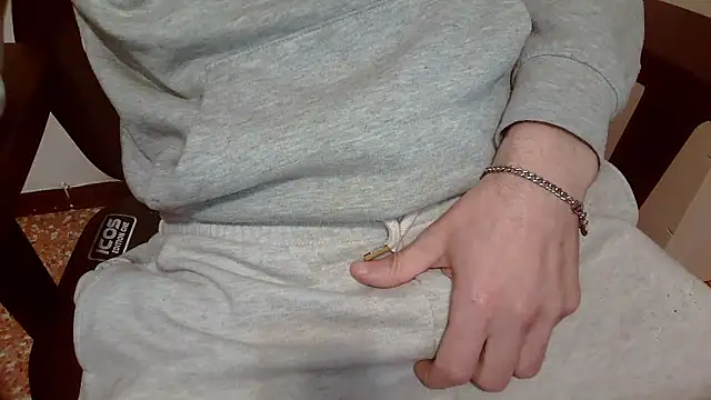 Snapshot of topg84 chatting on 02-28-26, 05:23 topg84 online show from 02-28-26, 05:23