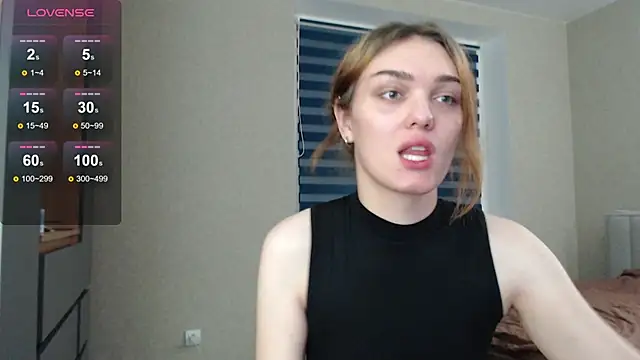 EmiliaRhodes online show from 11-16-25, 10:02