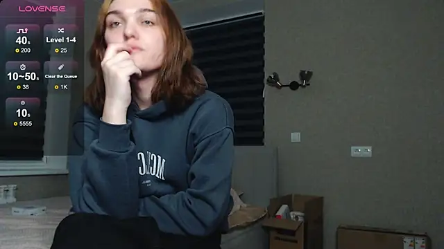 Snapshot of EmiliaRhodes chatting on 10-18-25, 08:33 EmiliaRhodes online show from 10-18-25, 08:33
