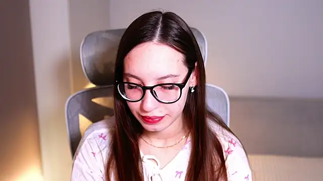 WhyEmmyCry online show from 03-22-26, 05:21