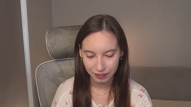 WhyEmmyCry online show from 07-13-26, 05:40