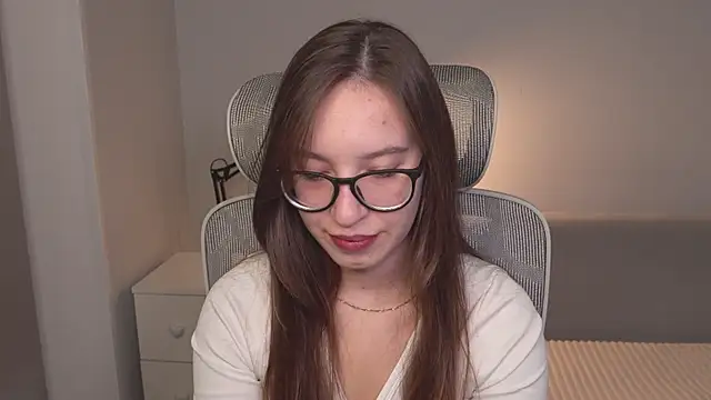 Snapshot of WhyEmmyCry chatting on 06-07-26, 05:34 WhyEmmyCry online show from 06-07-26, 05:34