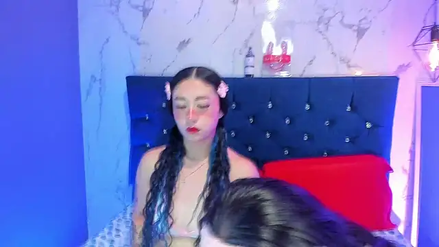 Dakotaa Johnson online show from 04-06-26, 08:54