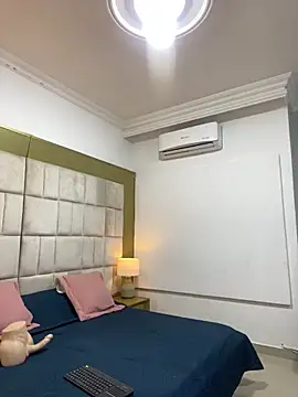 IsabellaDarrell ts online show from 02-11-26, 11:32