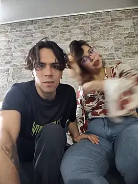 ScaraAndTomy online show from 04-17-26, 07:38