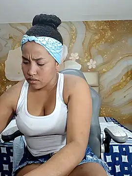 NahomiWalker  online show from 02-21-26, 07:49