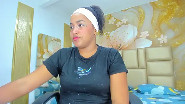 NahomiWalker  online show from 02-18-26, 07:21